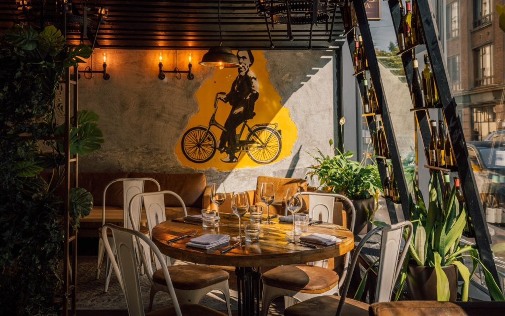Ravintola Lönkan seinämaalaus.